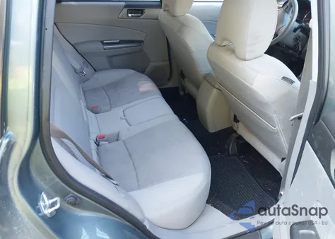 2012 Subaru Forester 2.5X Premium z USA, uszkodzony, nr VIN JF2SHADC3CH434884